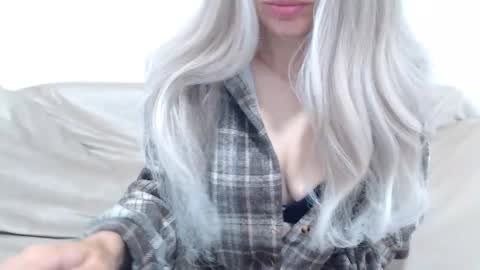 CamilleBunny online show from May 20, 2:19 am