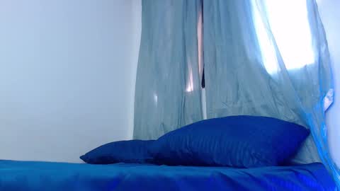 camilo_contre21 online show from February 22, 7:47 pm