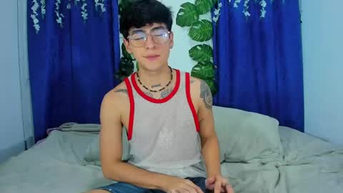 Snapshot of camilo_xcam chatting on February 22, 6:30 pm CAMILO online show from February 22, 6:30 pm