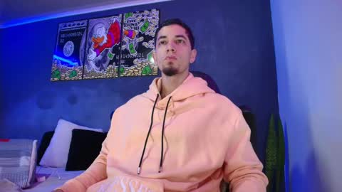 Snapshot of camiloalvarezzz3 chatting on February 27, 11:17 am CAMILO online show from February 27, 11:17 am