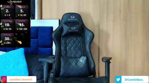 Snapshot of camilobass_ chatting on September 13, 8:11 pm Camilo Bass online show from September 13, 8:11 pm