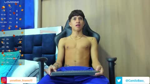 Snapshot of camilobass_ chatting on February 2, 8:08 pm Camilo Bass online show from February 2, 8:08 pm