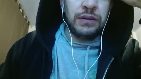 Snapshot of camiloking17 chatting on February 19, 1:17 pm camilo online show from February 19, 1:17 pm