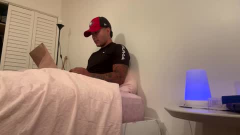 camilooo_cb online show from November 4, 4:14 am