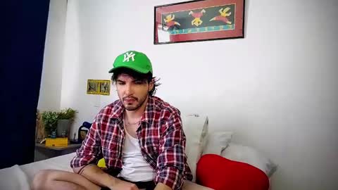 Snapshot of camilosaennz chatting on March 10, 6:56 pm camilo online show from March 10, 6:56 pm
