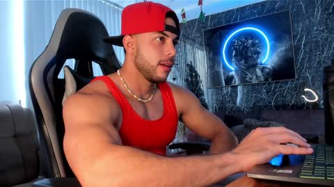 Snapshot of camilowatson chatting on December 22, 9:09 pm Camilo Watson online show from December 22, 9:09 pm