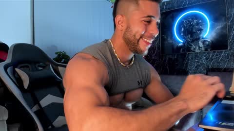 Snapshot of camilowatson chatting on December 11, 1:58 am Camilo Watson online show from December 11, 1:58 am