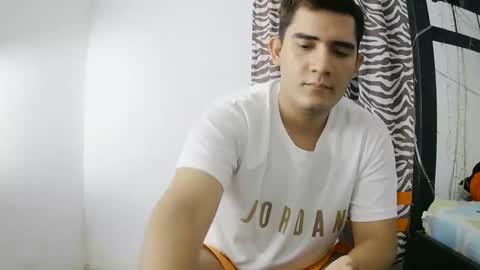 Camilowhite  online show from September 30, 7:02 pm