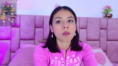 camiluxe online show from October 26, 9:47 pm