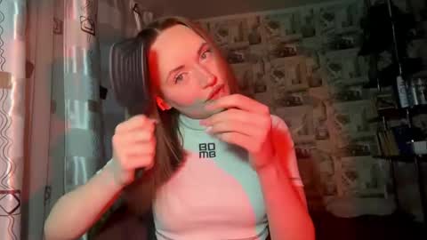 Julia online show from February 19, 2:44 am