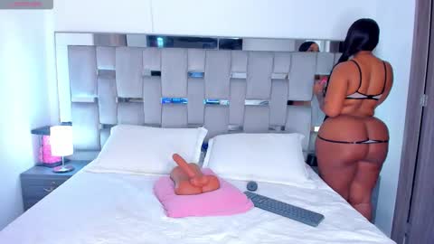 Camila online show from February 17, 5:01 pm