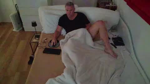 camunication online show from March 6, 10:09 am