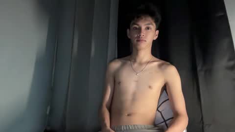 Ethan online show from November 10, 5:59 pm