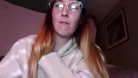 Candi online show from November 21, 7:39 am