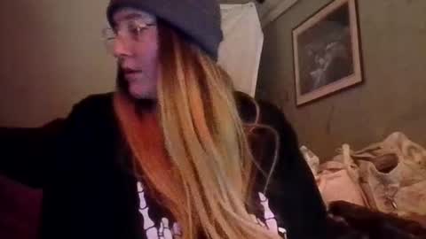 Candi online show from November 23, 9:29 am