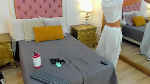 Candy online show from February 11, 1:41 am