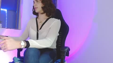 candy_giuliana21 online show from May 6, 1:11 am