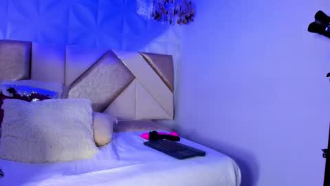 candy_klark online show from October 16, 1:11 pm