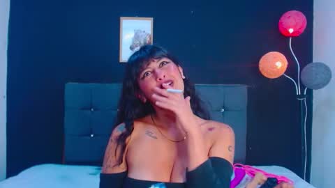 Candy online show from January 8, 6:36 pm