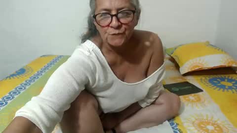 candy online show from March 9, 12:31 am