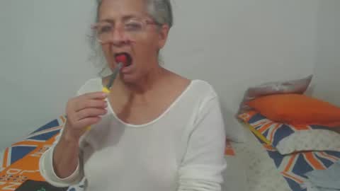 candy online show from February 24, 3:42 pm