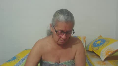 candy online show from March 7, 10:43 pm