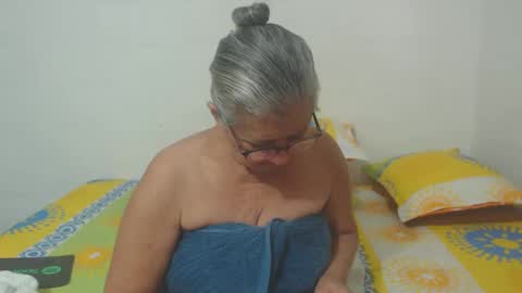 candy online show from March 8, 9:29 pm