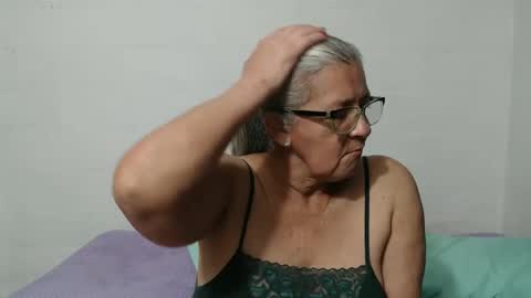 candy online show from September 20, 1:52 am