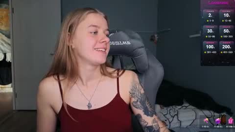 Snapshot of candy_meggie chatting on September 10, 11:00 am Megan online show from September 10, 11:00 am