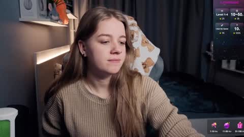 Snapshot of candy_meggie chatting on February 1, 4:44 pm Megan online show from February 1, 4:44 pm