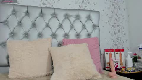 candy mery online show from March 8, 5:43 pm