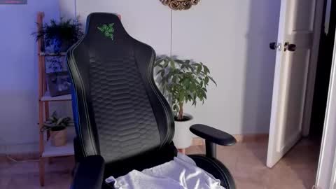 Naty online show from December 16, 12:18 am