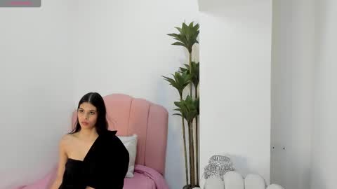 Candy online show from September 18, 8:02 pm