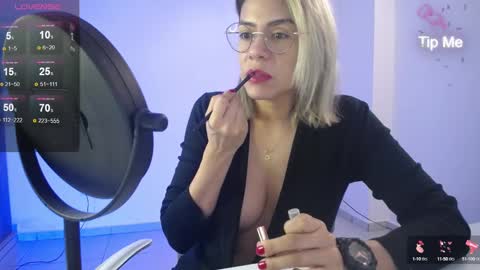 Candy Dowson online show from February 2, 3:07 pm