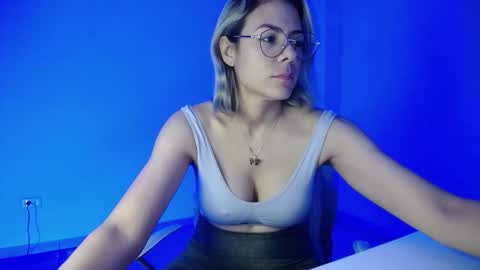 Candy Dowson online show from October 8, 9:48 am