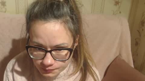 say meow and send tip  online show from January 15, 9:01 pm