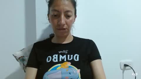Snapshot of candymilfff chatting on September 17, 5:22 am candymilfff online show from September 17, 5:22 am