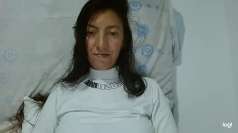 Snapshot of candymilfff chatting on September 21, 2:15 am candymilfff online show from September 21, 2:15 am