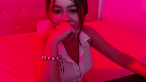 C A N D Y online show from January 26, 3:47 pm