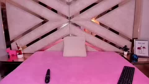 candysweetrs online show from September 20, 2:58 am