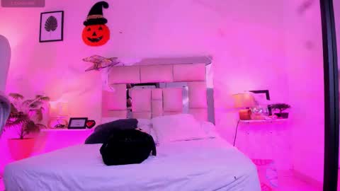 Candy online show from October 18, 7:29 pm