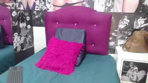 Snapshot of canela_a73 chatting on September 8, 5:56 pm Canela online show from September 8, 5:56 pm