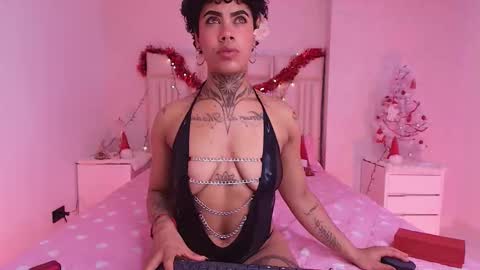 Aura  online show from December 19, 12:55 pm