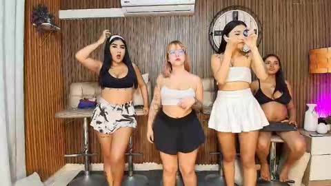 Sara online show from February 28, 11:36 am