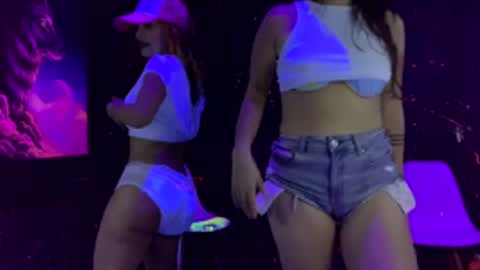 canelita14 online show from March 3, 6:59 pm