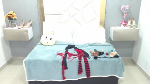 Canela online show from February 6, 5:30 pm