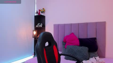 canndy_lover online show from June 25, 12:54 pm