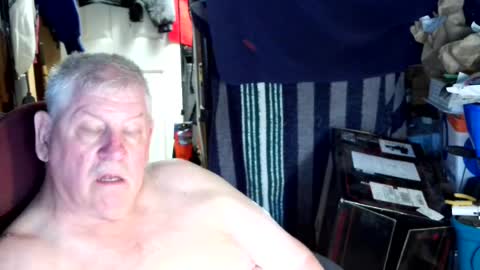 canoelicker69 online show from July 11, 8:12 pm