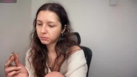 Emma online show from February 10, 2:26 pm