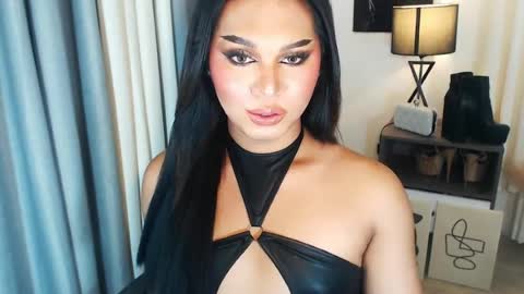 caprize_diva online show from June 18, 3:23 am